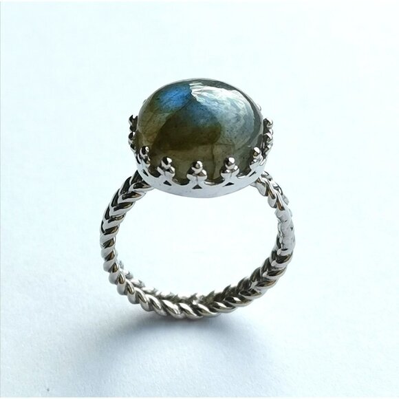 Cabochon Labradorite Ring in Sterling Silver Tudor Revival Design - Picture 7 of 9